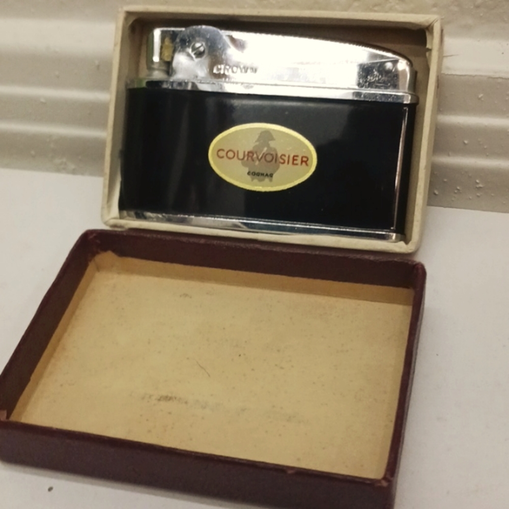 Crown advertising lighter.